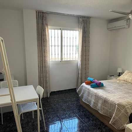 Almeria Centro Habitacion Privada En Apartamento Compartido エクステリア 写真