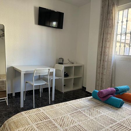 Almeria Centro Habitacion Privada En Apartamento Compartido エクステリア 写真