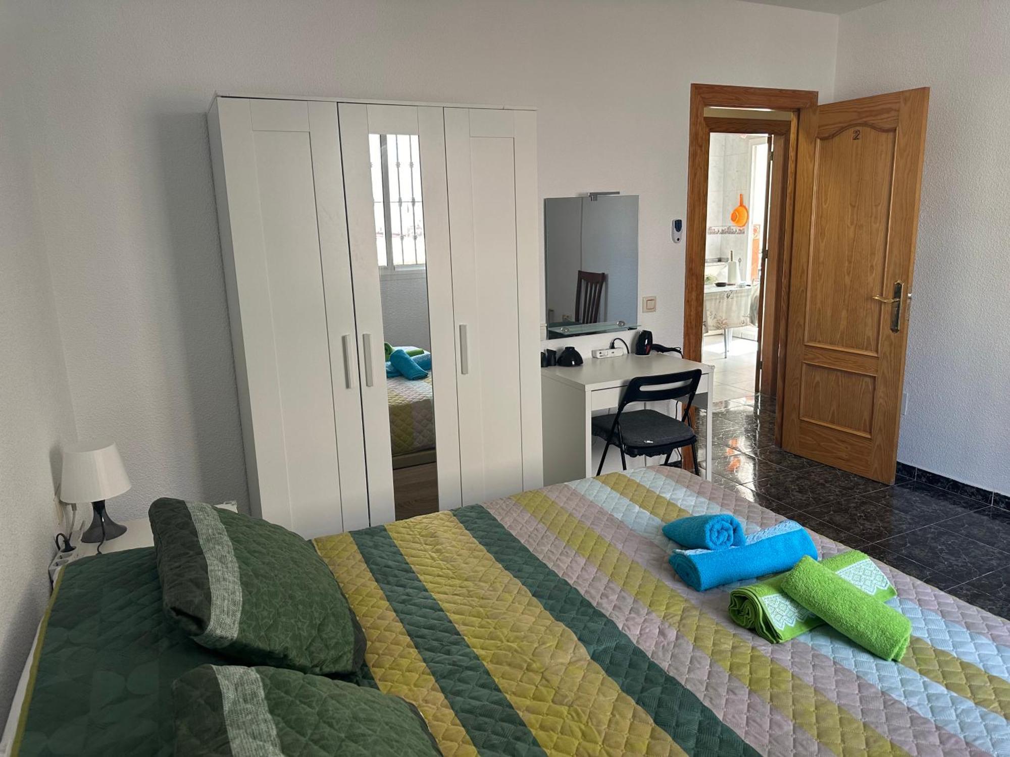 Almeria Centro Habitacion Privada En Apartamento Compartido エクステリア 写真