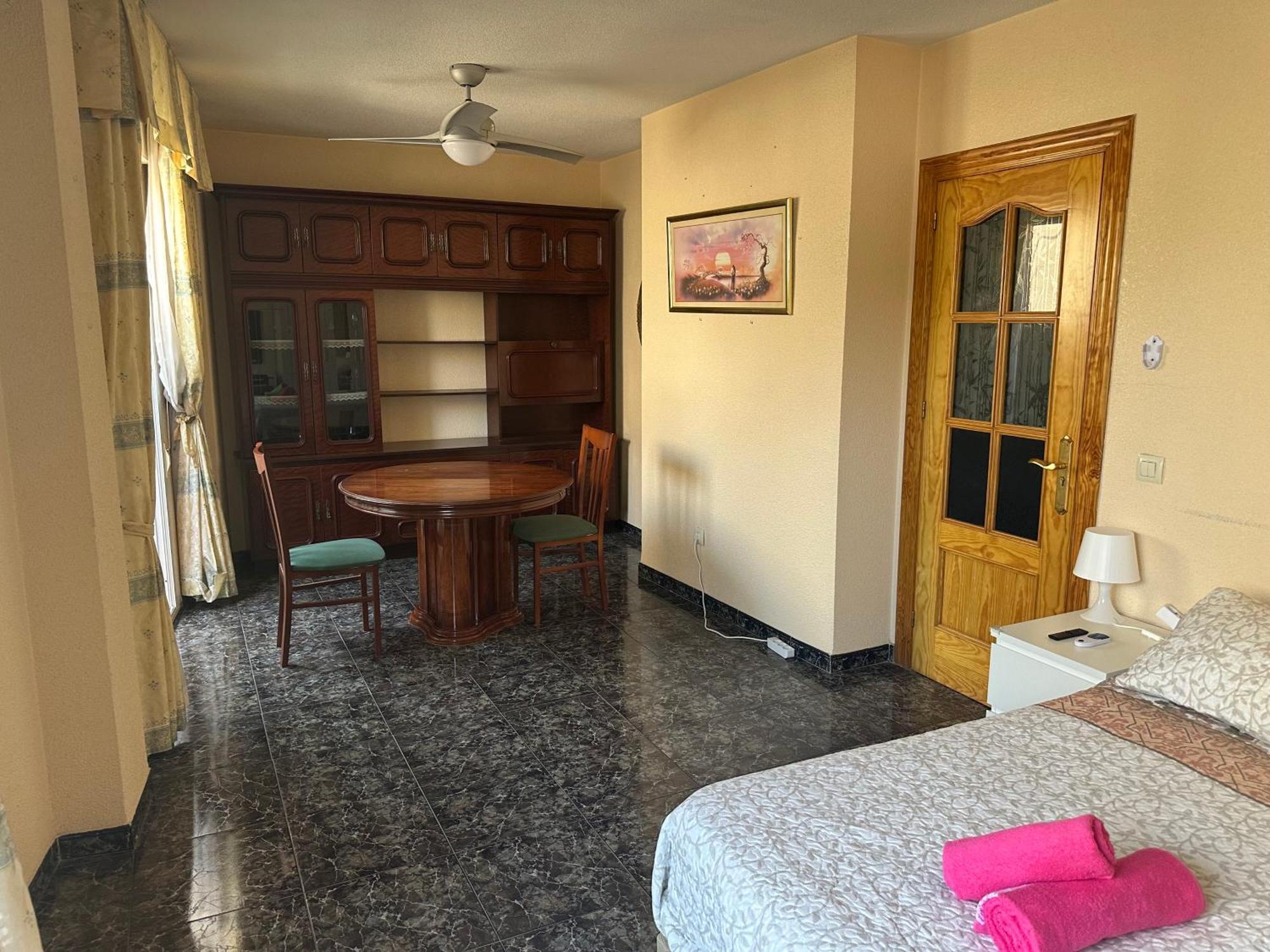Almeria Centro Habitacion Privada En Apartamento Compartido エクステリア 写真