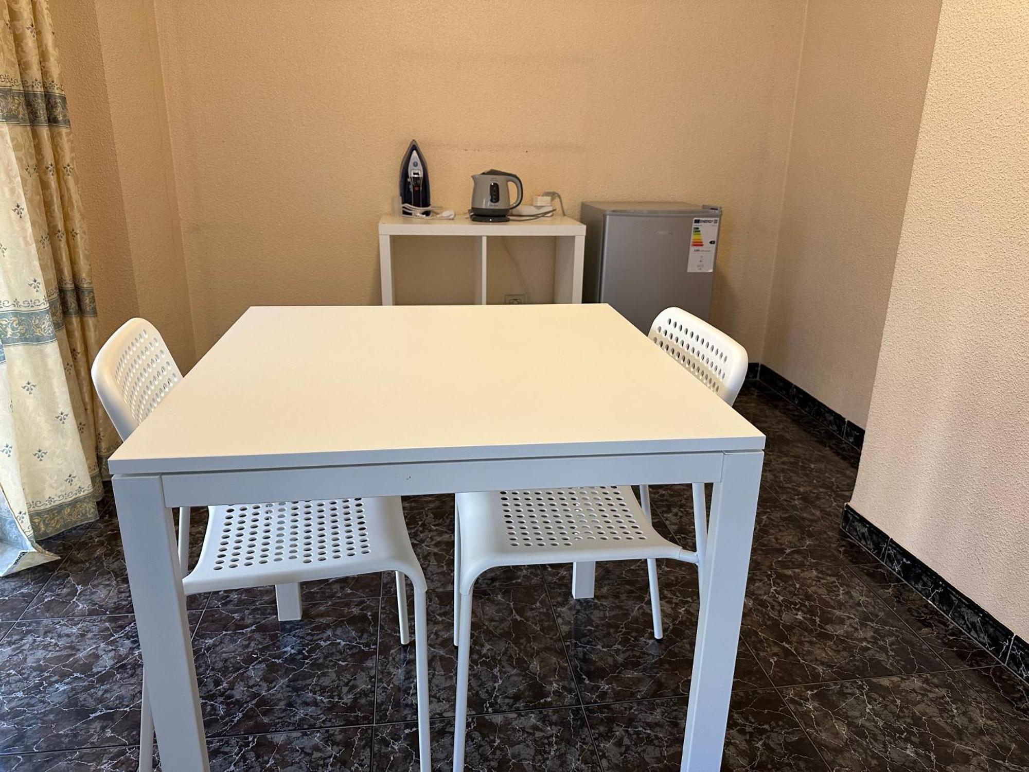 Almeria Centro Habitacion Privada En Apartamento Compartido エクステリア 写真